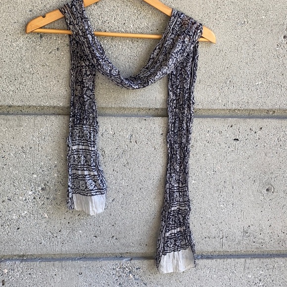 Hair Scarf Silk Stamped Pattern - Picture 3 of 9